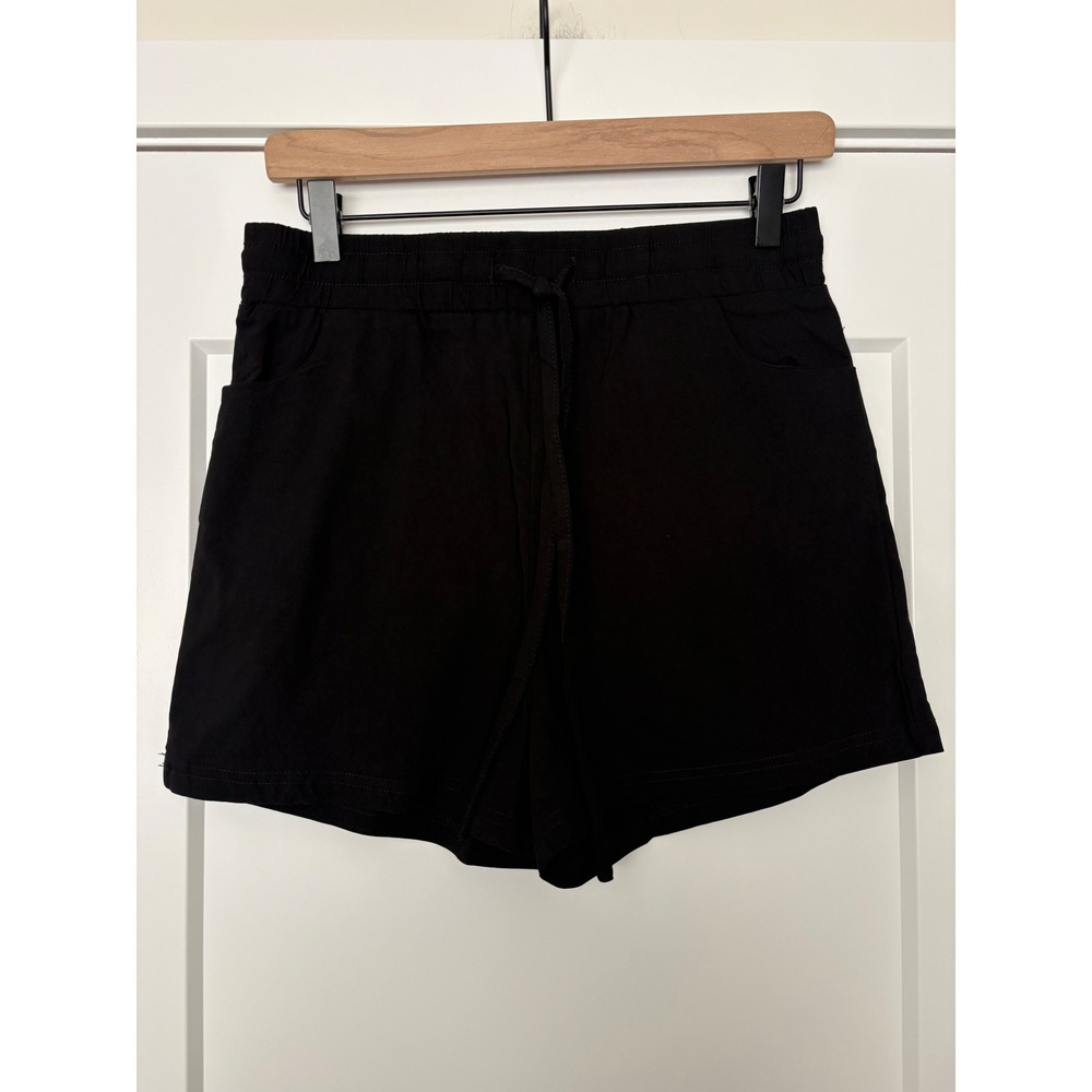 Coastal Casual Minimalist Easy On Black Drawstring Elastic Waist Shorts Size M